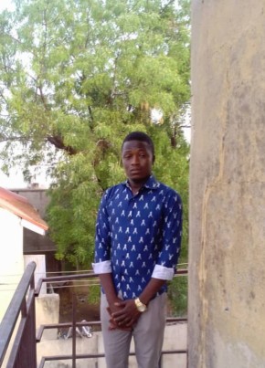 Hozzy, 27, Nigeria, Maiduguri