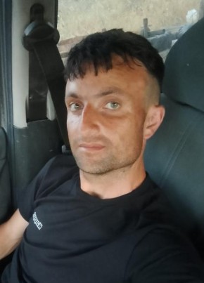 Georgian из Roma 22 года