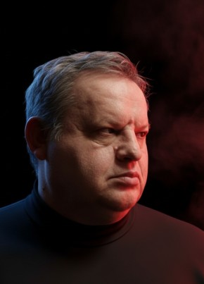 Олег из Донецка 54 года