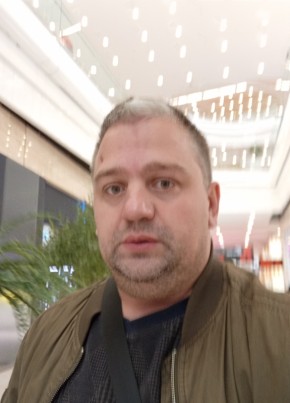 Максим из Москвы 37 лет