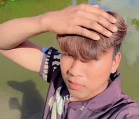 Vichet, 22, Siem Reap