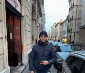 Iskander, 21, Marseille