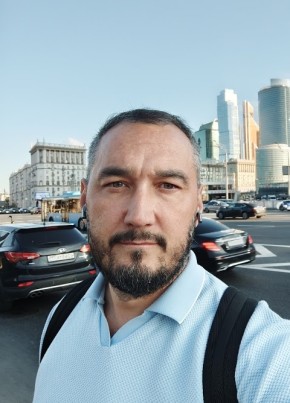 Виталий из Москвы 42 года
