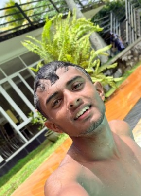 Senuth из බේරුවල 20 лет