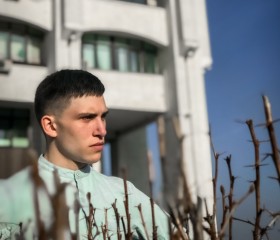 Максим, 24 года, Омск