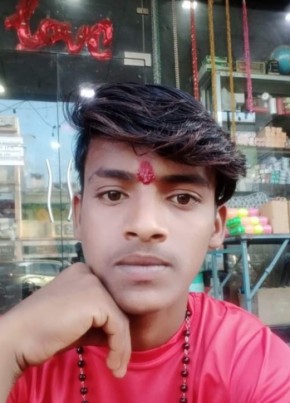 Vikivkijc, 18, India, Chennai