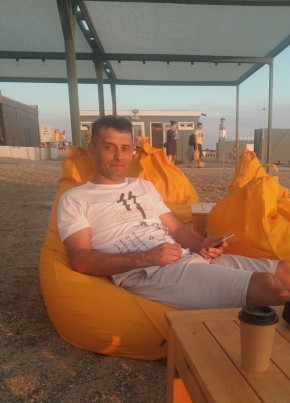 Андрей, 41, Россия, Красногвардейск