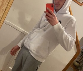 Oscar, 20, Porthcawl