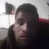 Horyir, 20  , Poinciana