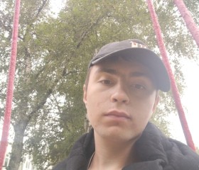 Maksim, 18, Velikiy Novgorod