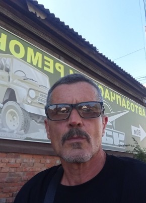 Алексей из Энгельса 53 года