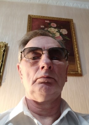 Михаил, 65, Россия, Санкт-Петербург
