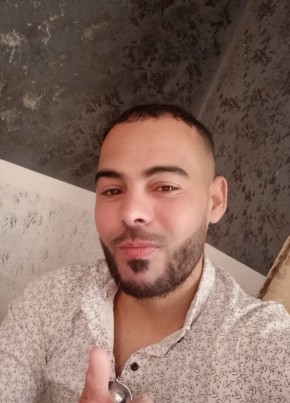 Mahfoud из Mostaganem 30 лет