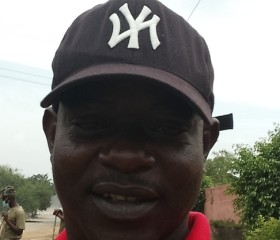 Garcia, 47, Luanda