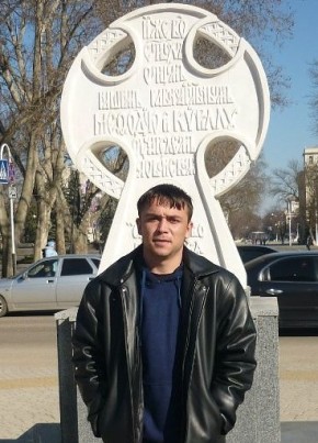 Артём, 32, Россия, Кореновск