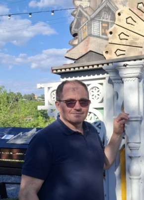 Роман из Москвы 48 лет
