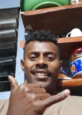 Wise, 26, Fiji, Suva