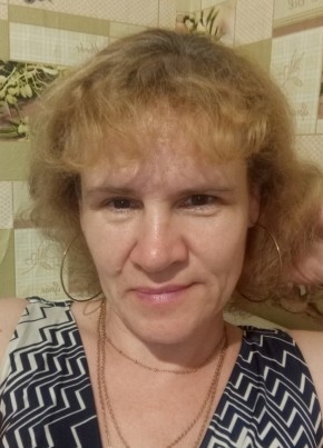 Юлия из Павловскаи 46 лет