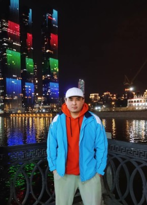 Нурсултан из Москвы 25 лет