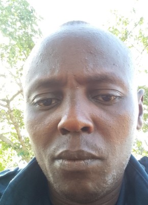 Michael Muthoka, 37, Kenya, Mombasa