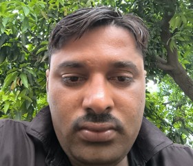 Toor Waqas, 18, Muzaffargarh