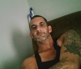 Robert, 40, Spring Hill (State of Florida)