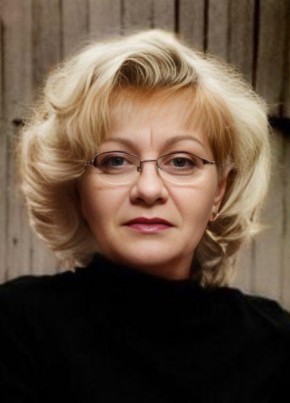 Елена, 61, Россия, Донской (Ростовская обл.)