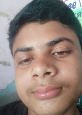 Zaheer, 18, India, Mumbai