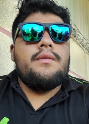 Roberto, 25, Estado Plurinacional de Bolivia, Ciudad La Paz