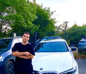Ennan, 18, Yalta