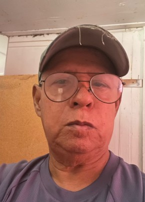Enedino из Fresno (State of California) 67 лет
