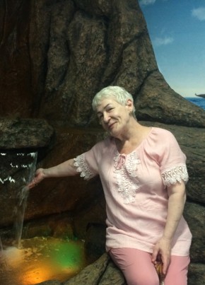 Лилия, 64, Россия, Санкт-Петербург