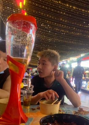 安迪, 19, 中华人民共和国, 乌鲁木齐市