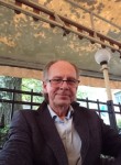 Robert, 56, Riga