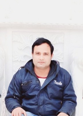 Selesh Kumar, 28, India, Kanpur