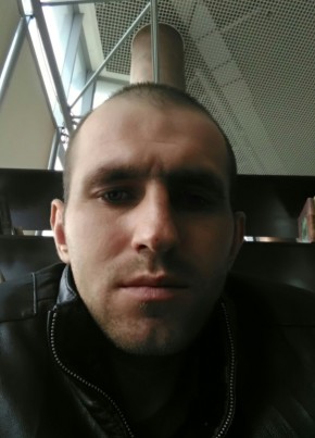 Антон, 32, Россия, Екатеринбург