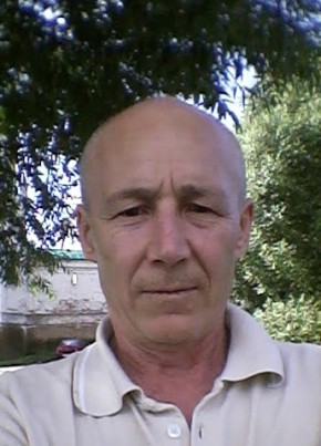 Александр из Апрелевки 48 лет