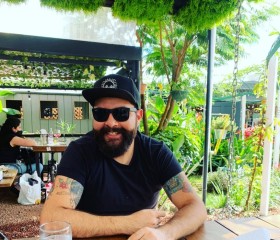 Luisrro, 34, San Francisco