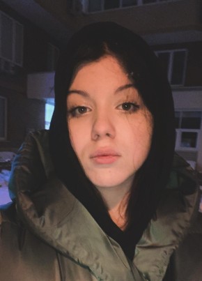 Лиза, 18, Россия, Москва