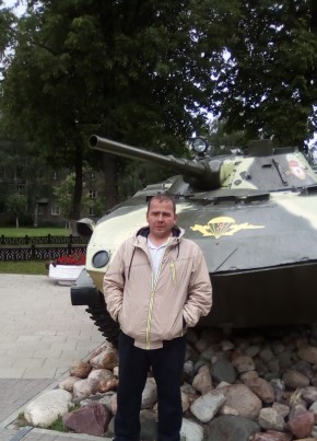 Максим, 44, Россия, Ярославль