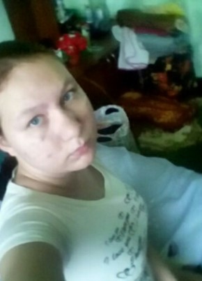 Елена, 24, Россия, Нововаршавка