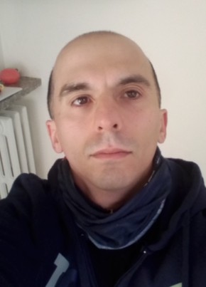 Auiji, 30, Repubblica Italiana, Castiglione Olona
