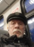 Олег, 67 лет, Москва