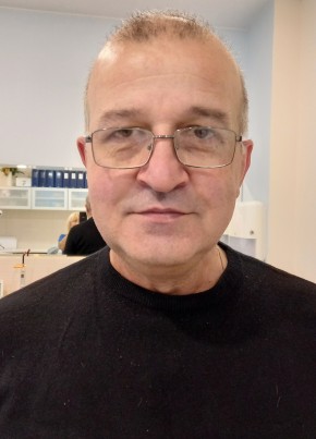Лев, 62, Россия, Москва
