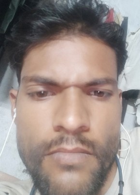 Ravi Kumar, 29, India, Varanasi