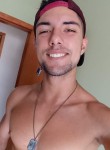 Jhonatan Ribeiro, 23  , Curitiba