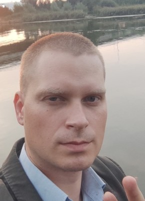 Максим, 36, Россия, Калининград