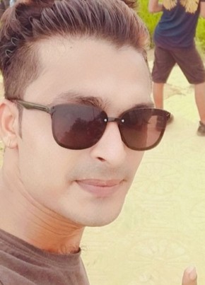 AKIDUL, 26, India, Mumbai