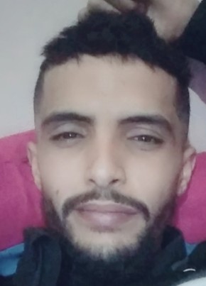 Abdēlmālīk, 30, People’s Democratic Republic of Algeria, Tadmaït