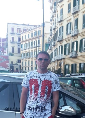 Edik, 43, Italy, Napoli